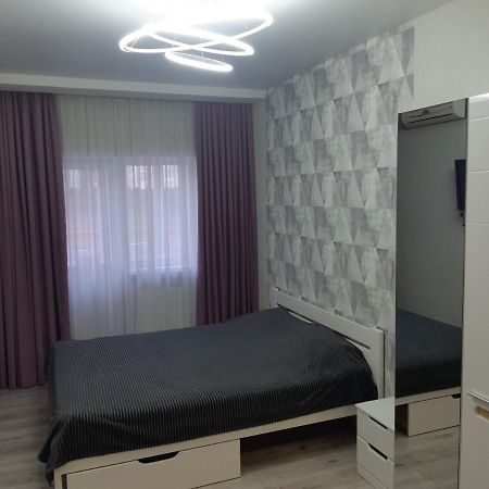 Apartmens On St. Fesenkovskaya 15 Appartamento Charkiv Esterno foto